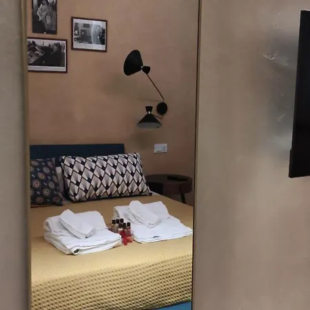 Le Stanze Sopra I Portici *
