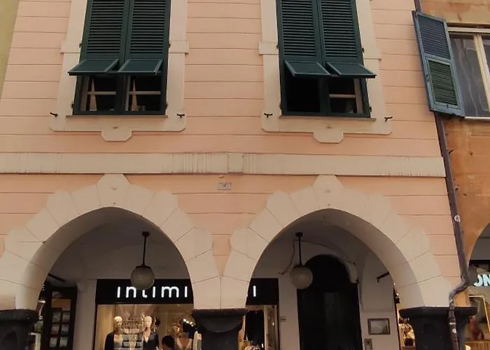 Apartment Le Stanze Sopra I Portici Chiavari